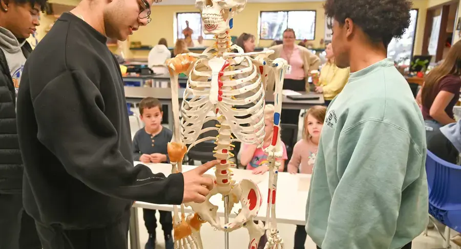 Students in science lab